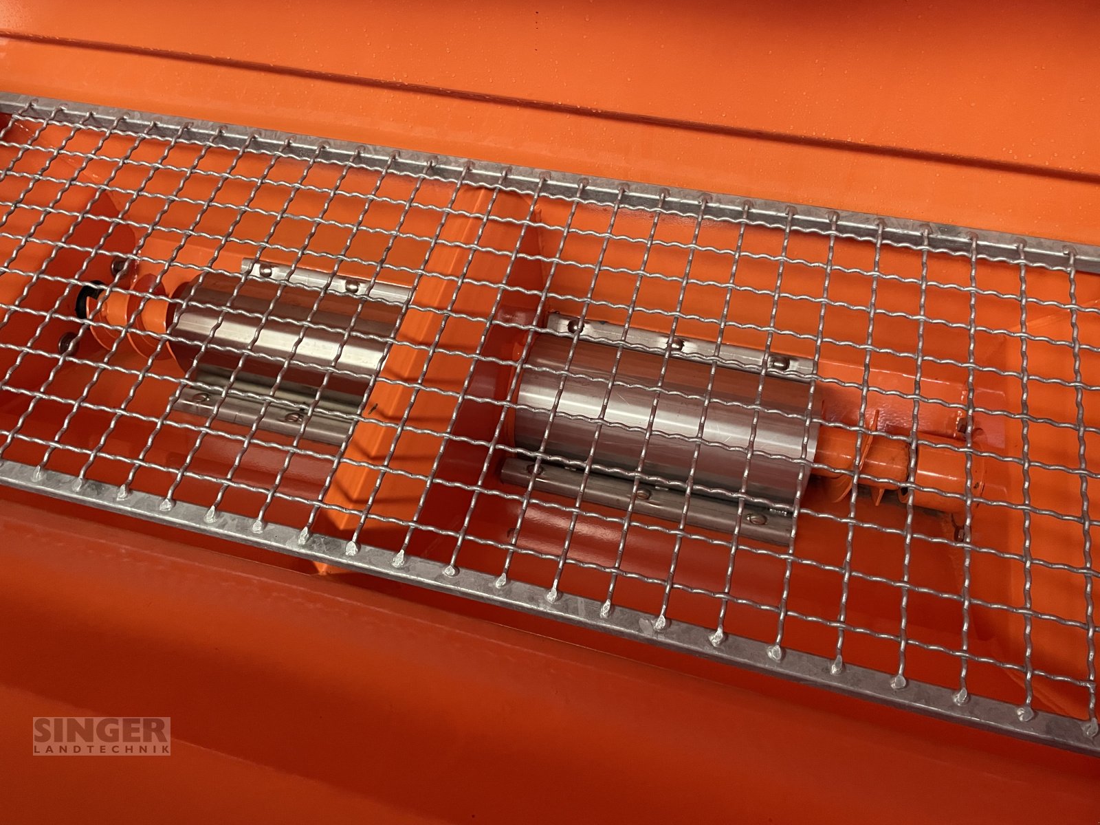 Sandstreuer & Salzstreuer of the type Rasco TRP 0.65, Salzstreuer, Selbstlader, Neumaschine in Biessenhofen (Picture 5)