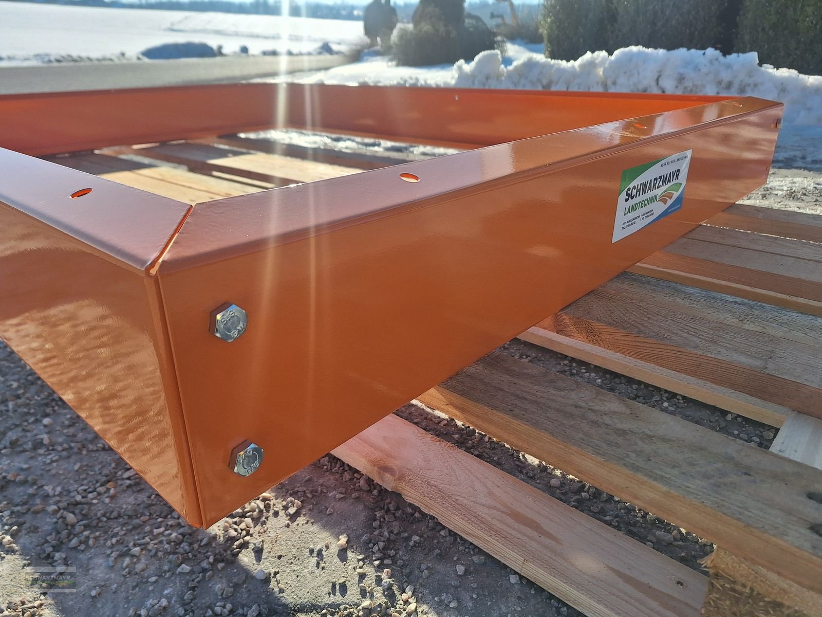 Sandstreuer & Salzstreuer of the type Rauch Aufsatz AX 250, Neumaschine in Aurolzmünster (Picture 11)