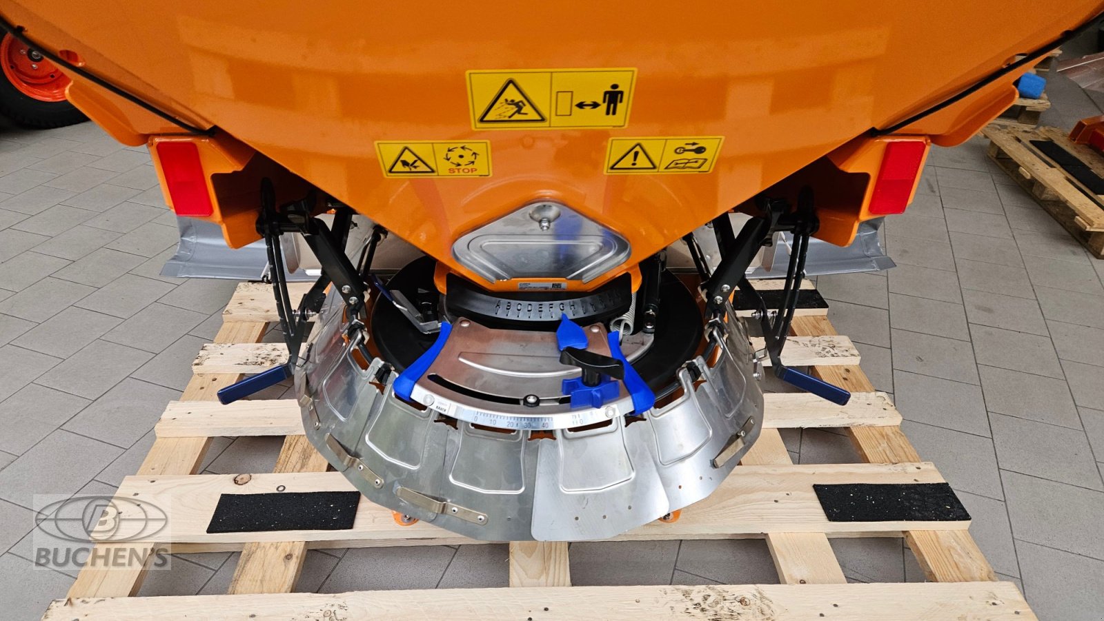 Sandstreuer & Salzstreuer типа Rauch AXEO 18.1 H, Neumaschine в Olpe (Фотография 12)