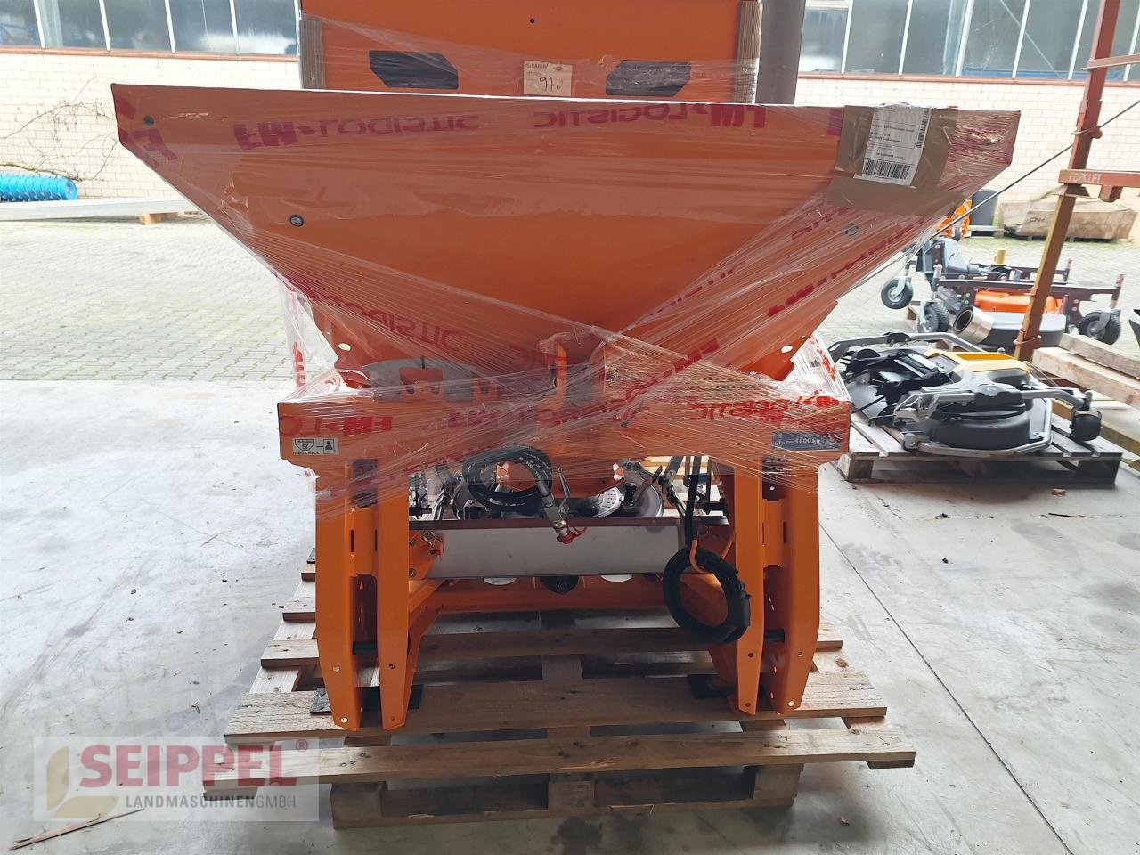 Sandstreuer & Salzstreuer del tipo Rauch AXEO 18.1 H, Neumaschine en Groß-Umstadt (Imagen 4)