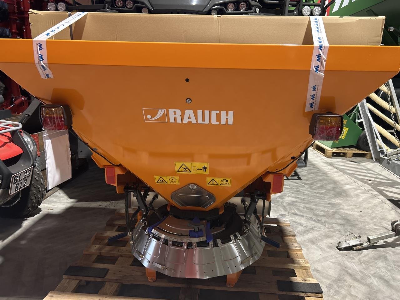 Sandstreuer & Salzstreuer от тип Rauch AXEO 18.1 PTO, Gebrauchtmaschine в Randers SV (Снимка 1)