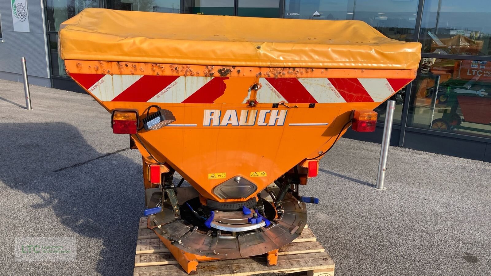 Sandstreuer & Salzstreuer typu Rauch Axeo 18.1 Q Hydro, Gebrauchtmaschine w Eggendorf (Zdjęcie 5)