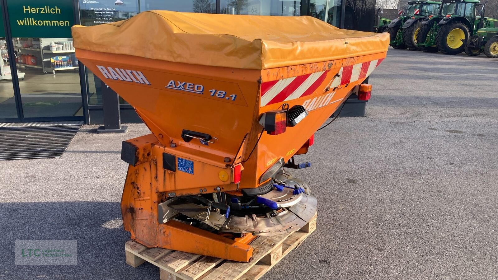 Sandstreuer & Salzstreuer typu Rauch Axeo 18.1 Q Hydro, Gebrauchtmaschine w Eggendorf (Zdjęcie 2)