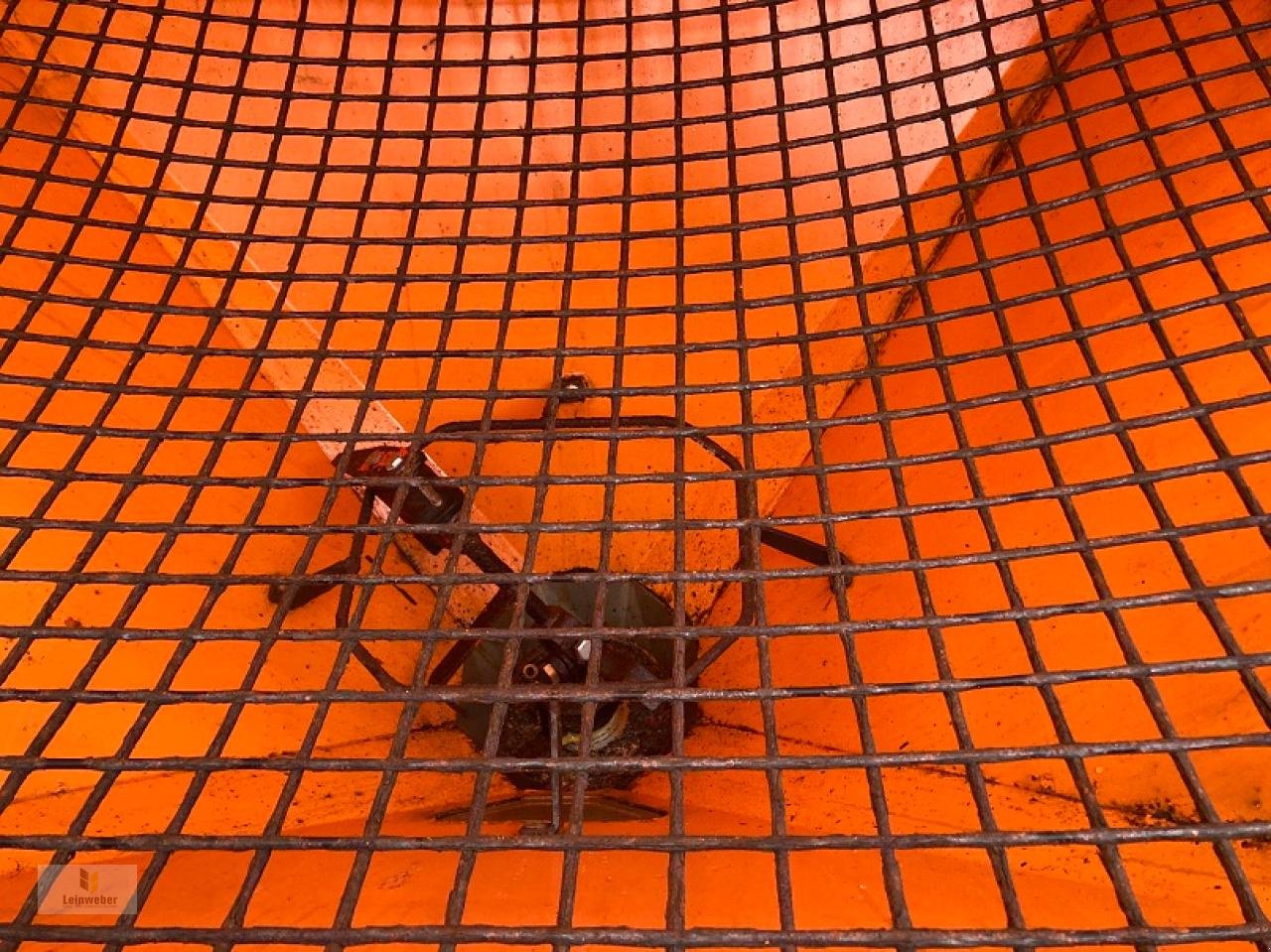 Sandstreuer & Salzstreuer Türe ait Rauch Axeo 18.1 Q, Mietmaschine içinde Neuhof - Dorfborn (resim 3)