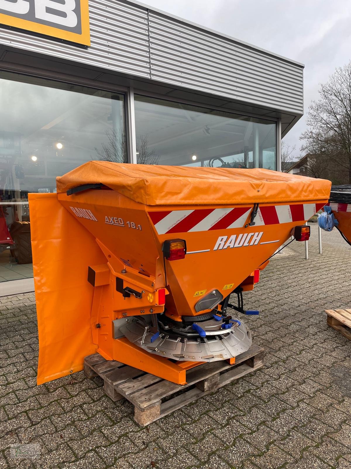 Sandstreuer & Salzstreuer of the type Rauch AXEO 18.1, Gebrauchtmaschine in Bad Kötzting (Picture 2)