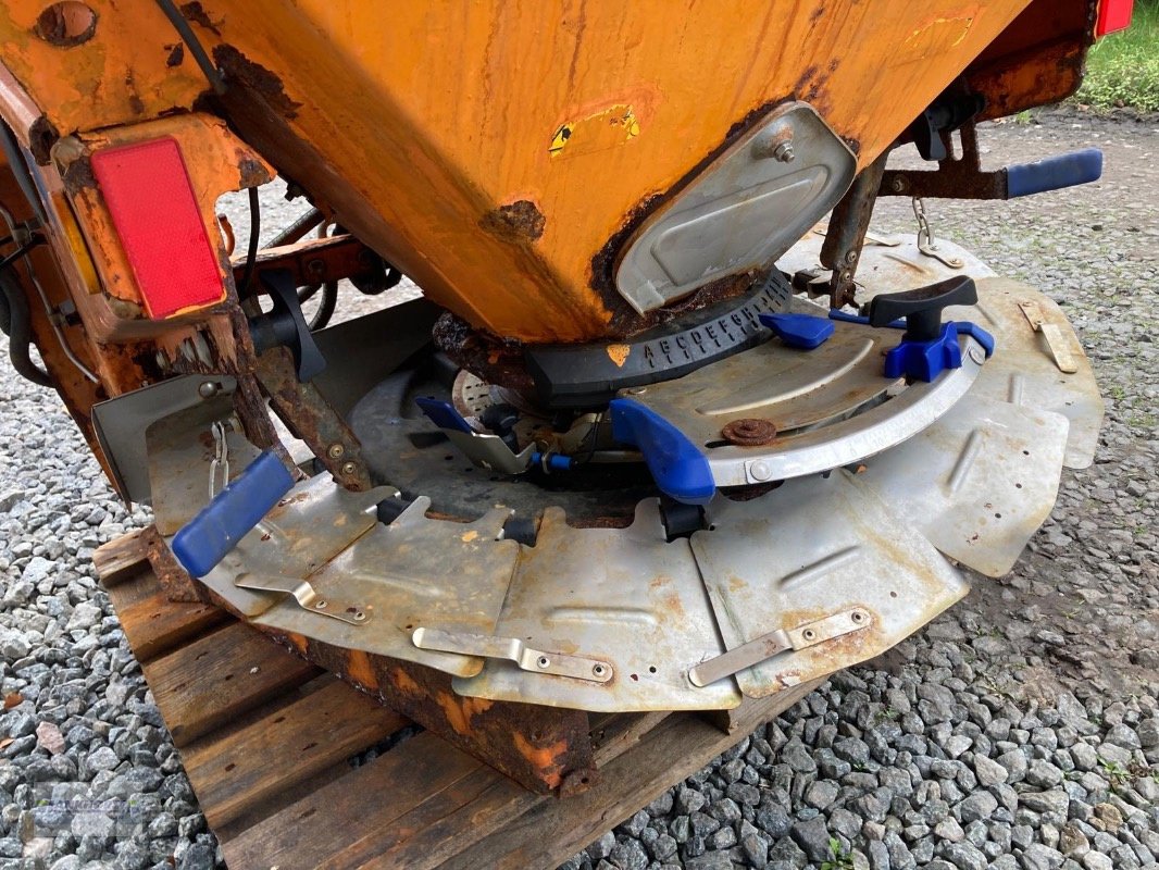 Sandstreuer & Salzstreuer of the type Rauch AXEO 18.1, Gebrauchtmaschine in Aurich (Picture 10)