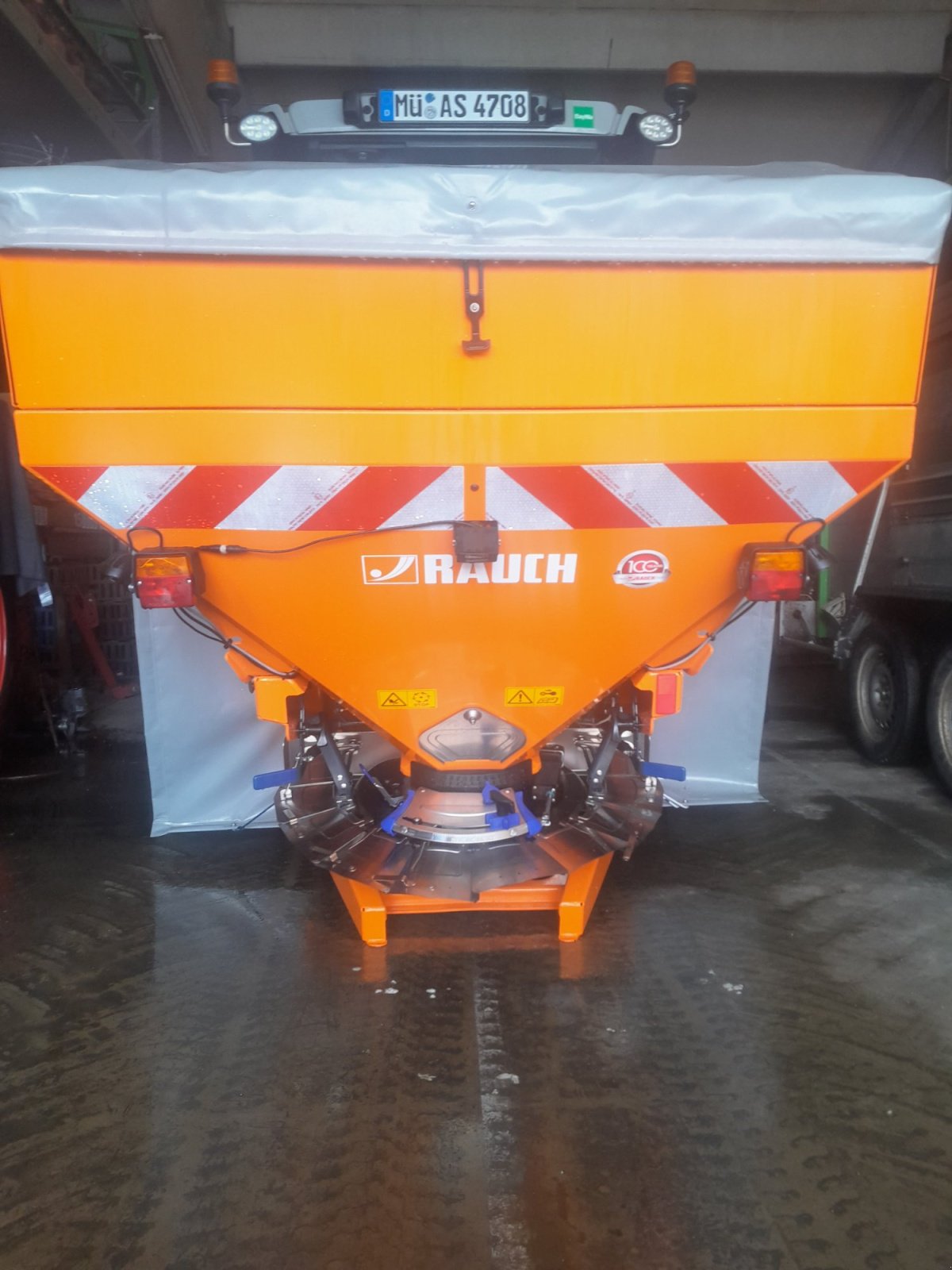 Sandstreuer & Salzstreuer van het type Rauch Axeo 18.1, Gebrauchtmaschine in Niedertaufkirchen (Foto 1)