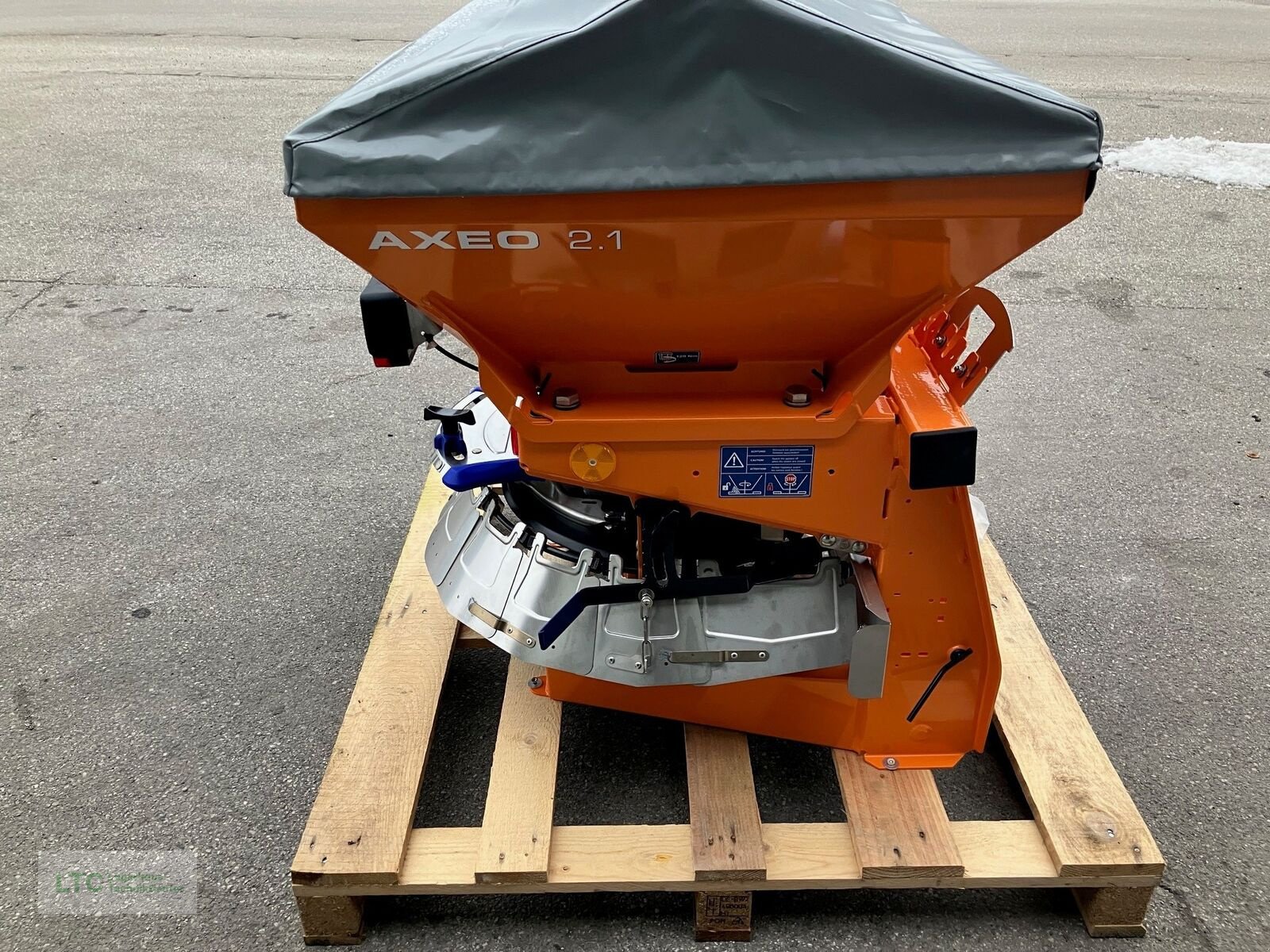 Sandstreuer & Salzstreuer типа Rauch AXEO 2.1 Salzstreuer mit Computer, Neumaschine в Herzogenburg (Фотография 7)