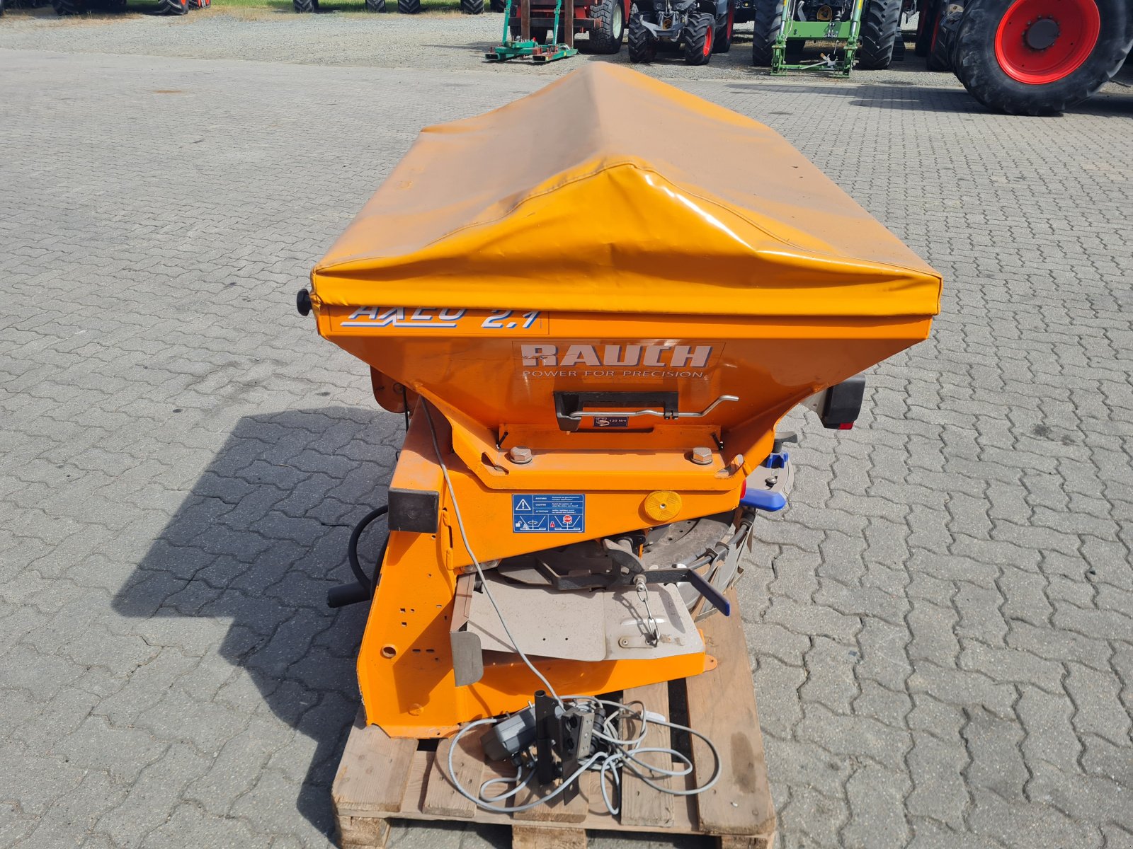 Sandstreuer & Salzstreuer типа Rauch Axeo 2.1 Salzstreuer, Gebrauchtmaschine в Holle- Grasdorf (Фотография 3)