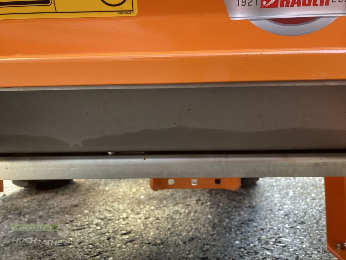 Sandstreuer & Salzstreuer des Typs Rauch ISEKI UKS 100, Neumaschine in Kronstorf (Bild 5)
