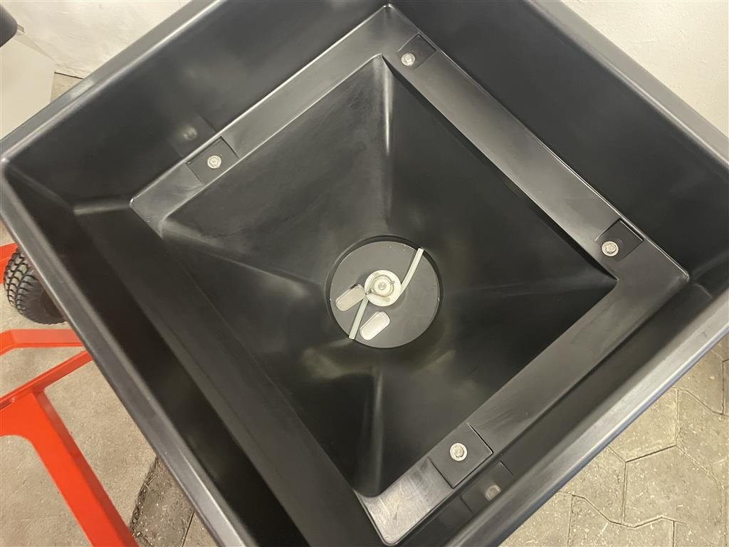 Sandstreuer & Salzstreuer typu Rauch K51 Skubbe / trække model, Gebrauchtmaschine v Holstebro (Obrázek 4)