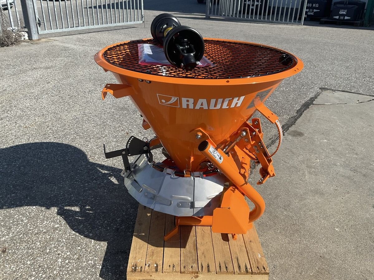 Sandstreuer & Salzstreuer des Typs Rauch Kommunal SA 121, Neumaschine in Zwettl (Bild 7)