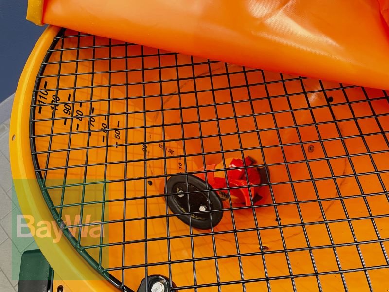 Sandstreuer & Salzstreuer des Typs Rauch SA 121 R MIT RWK 10, Gebrauchtmaschine in Manching (Bild 12)