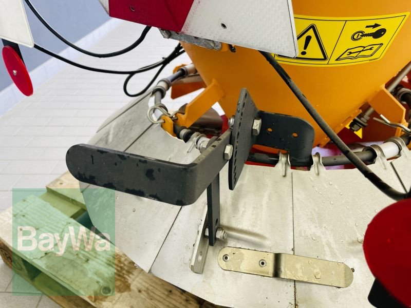 Sandstreuer & Salzstreuer des Typs Rauch SA 121 R MIT RWK 10, Gebrauchtmaschine in Manching (Bild 11)