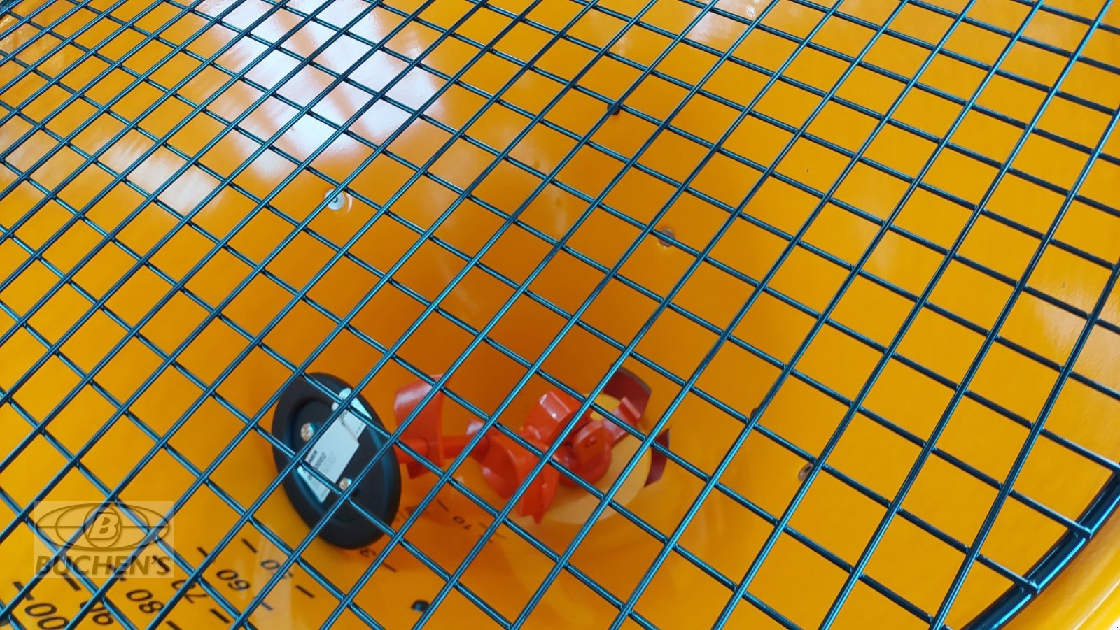 Sandstreuer & Salzstreuer of the type Rauch SA 121, Neumaschine in Olpe (Picture 4)