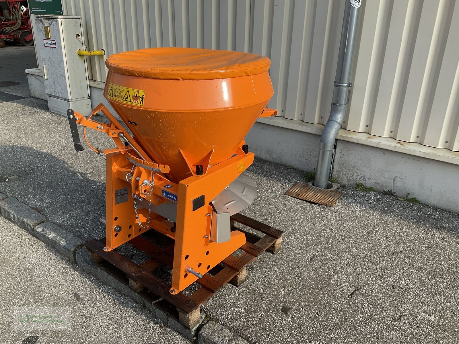 Sandstreuer & Salzstreuer typu Rauch SA 250, Neumaschine w Kalsdorf (Zdjęcie 1)