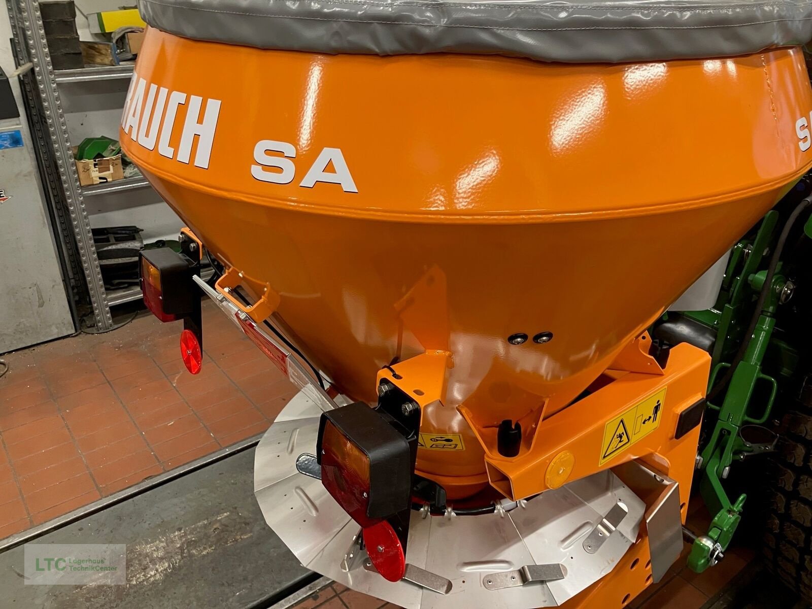 Sandstreuer & Salzstreuer типа Rauch SA 360, Neumaschine в Herzogenburg (Фотография 2)