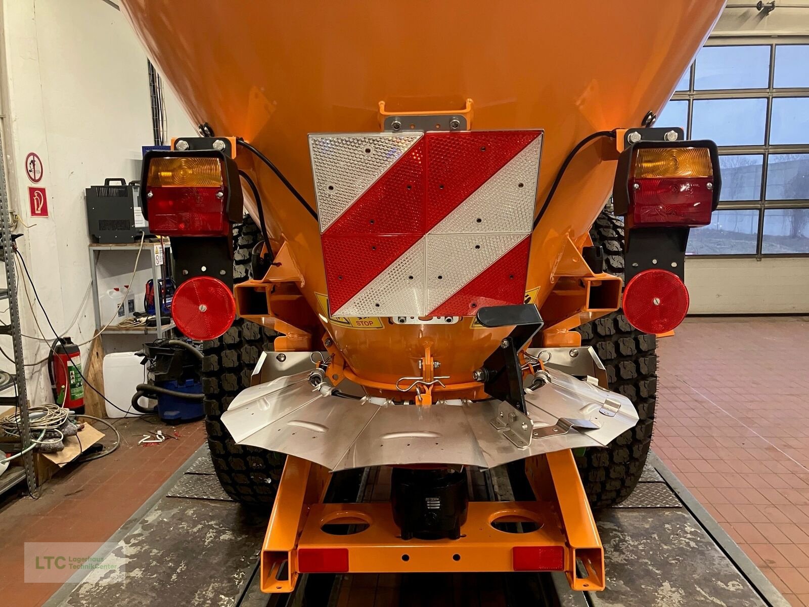 Sandstreuer & Salzstreuer типа Rauch SA 360, Neumaschine в Herzogenburg (Фотография 7)