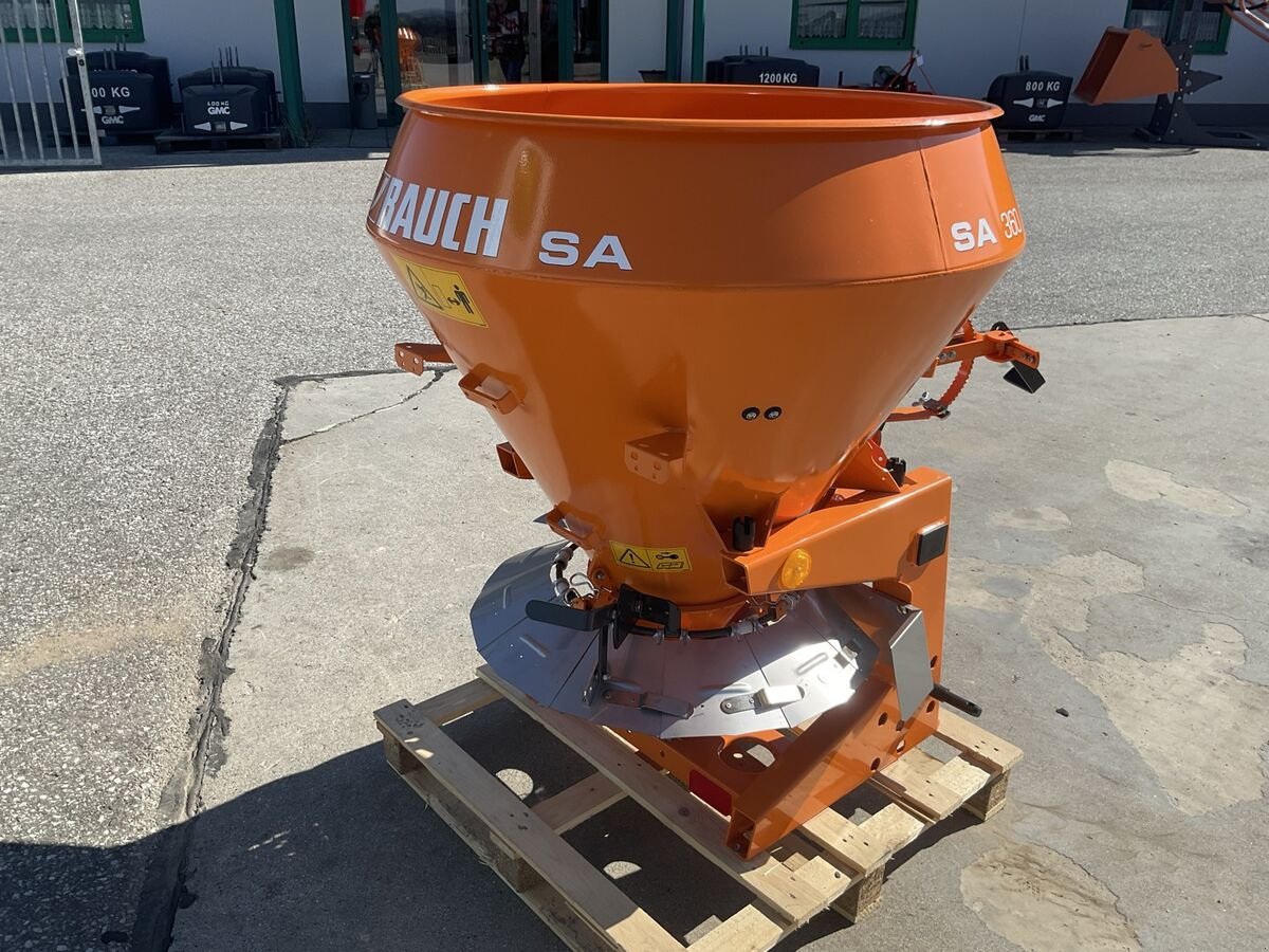 Sandstreuer & Salzstreuer des Typs Rauch SA 360, Neumaschine in Zwettl (Bild 3)