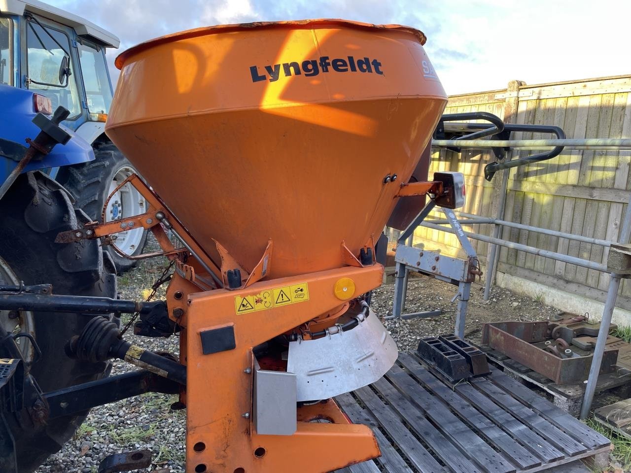 Sandstreuer & Salzstreuer typu Rauch SA360, Gebrauchtmaschine v Hadsten (Obrázek 3)