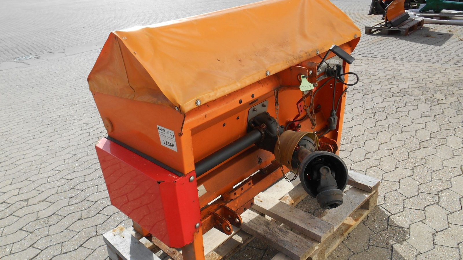 Sandstreuer & Salzstreuer tipa Rauch UKS 100, Gebrauchtmaschine u Mern (Slika 2)