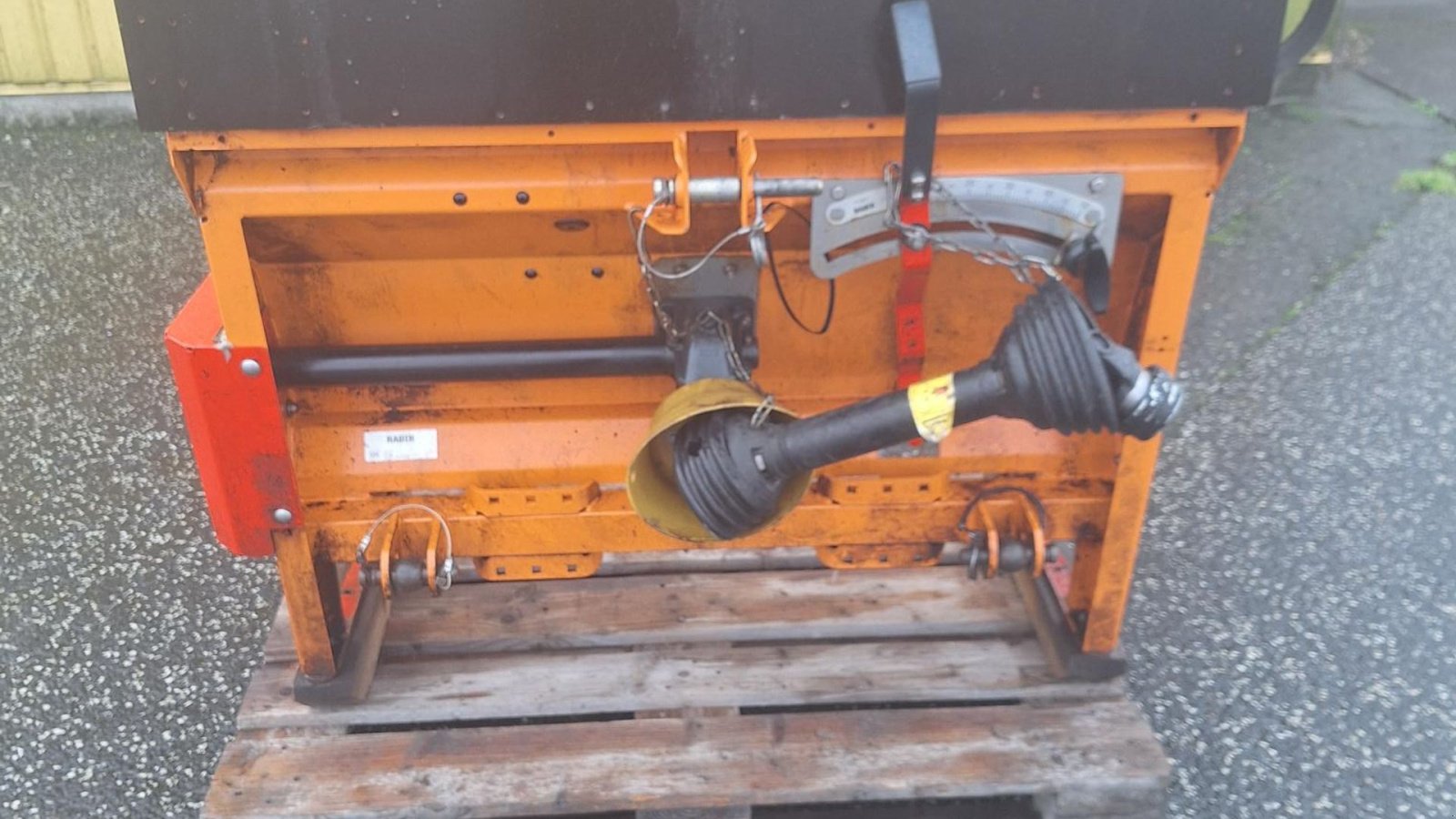 Sandstreuer & Salzstreuer от тип Rauch UKS 100, Gebrauchtmaschine в Sabro (Снимка 11)