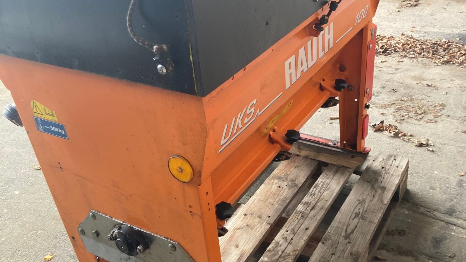 Sandstreuer & Salzstreuer от тип Rauch UKS 100, Gebrauchtmaschine в Sabro (Снимка 1)