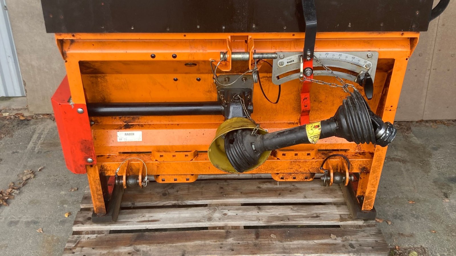 Sandstreuer & Salzstreuer от тип Rauch UKS 100, Gebrauchtmaschine в Sabro (Снимка 3)