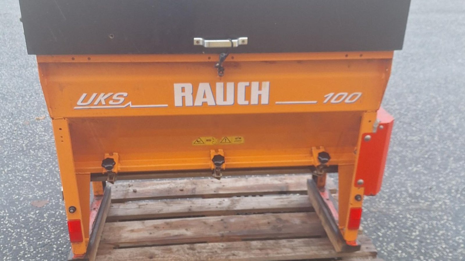 Sandstreuer & Salzstreuer от тип Rauch UKS 100, Gebrauchtmaschine в Sabro (Снимка 10)