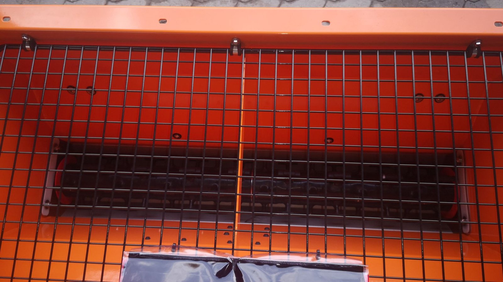 Sandstreuer & Salzstreuer of the type Rauch UKS 100, Gebrauchtmaschine in Glamsbjerg (Picture 4)