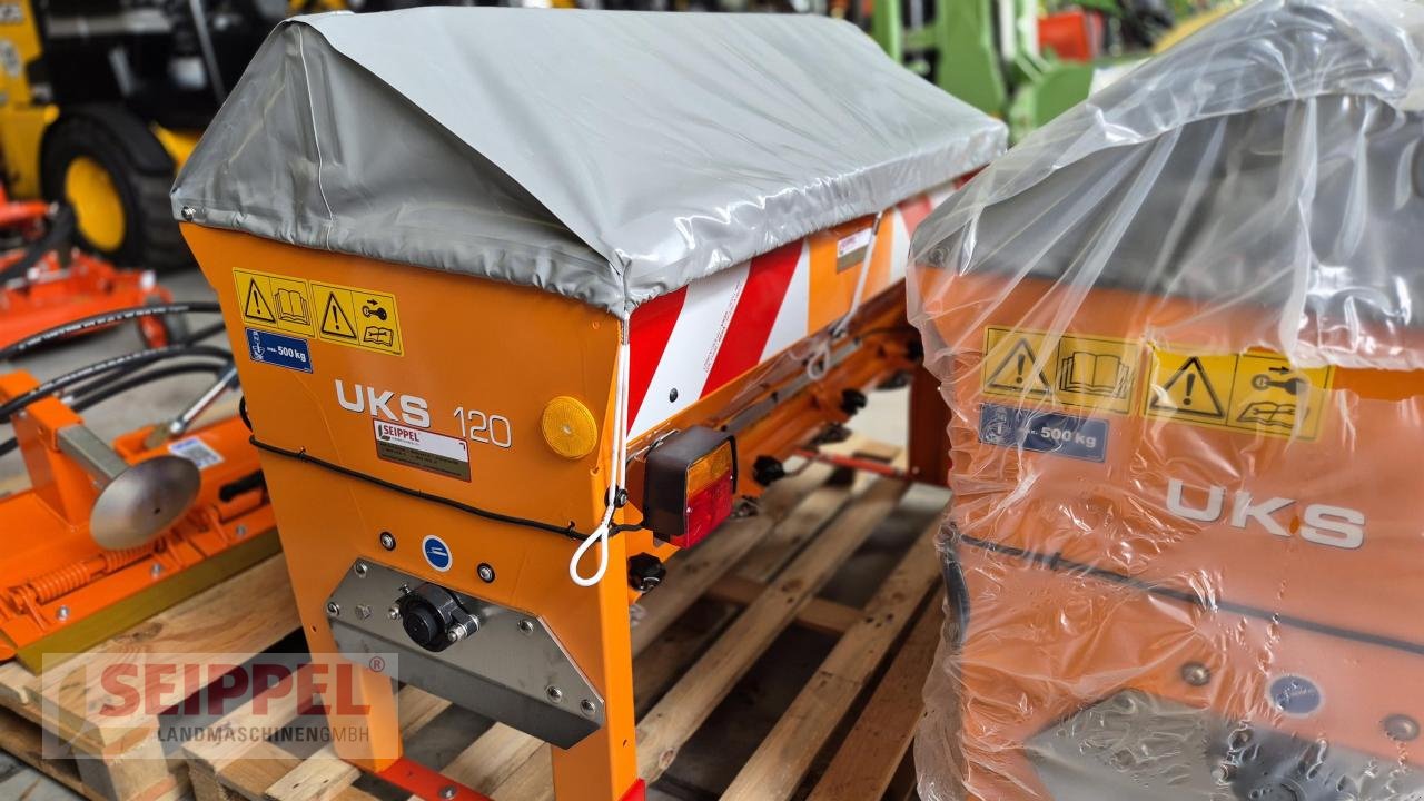 Sandstreuer & Salzstreuer des Typs Rauch UKS 120 Kastenstreuer, Neumaschine in Groß-Umstadt (Bild 2)