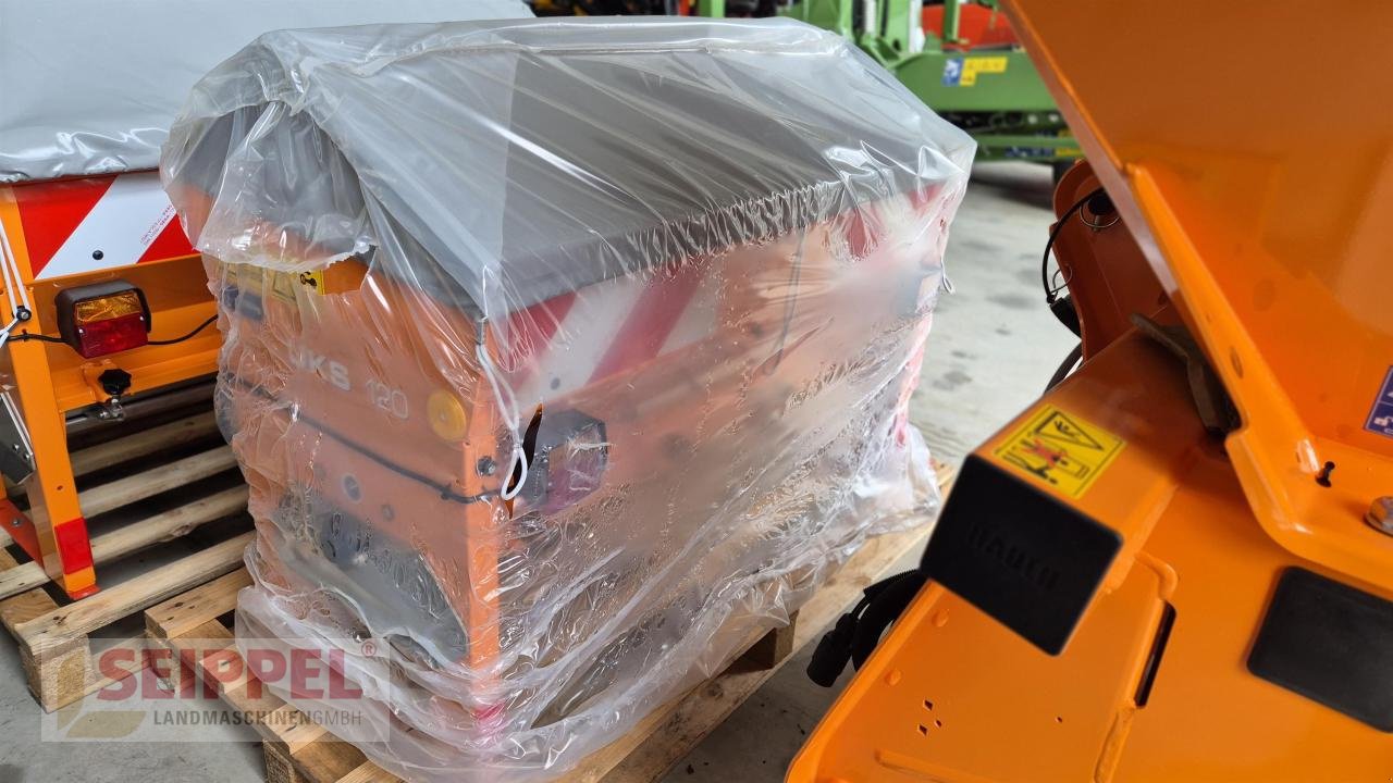 Sandstreuer & Salzstreuer des Typs Rauch UKS 120 Kastenstreuer, Neumaschine in Groß-Umstadt (Bild 3)