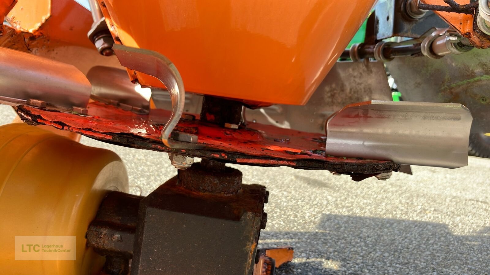 Sandstreuer & Salzstreuer of the type Rauch Winterdienststreuer SA 121, Gebrauchtmaschine in Herzogenburg (Picture 5)