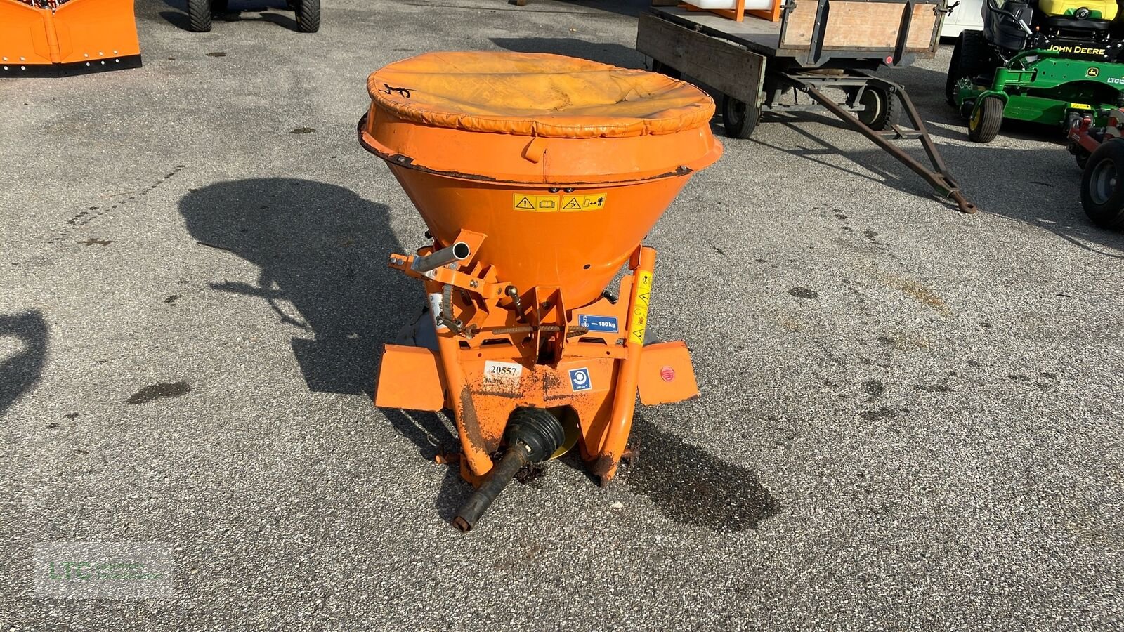 Sandstreuer & Salzstreuer of the type Rauch Winterdienststreuer SA 121, Gebrauchtmaschine in Herzogenburg (Picture 3)