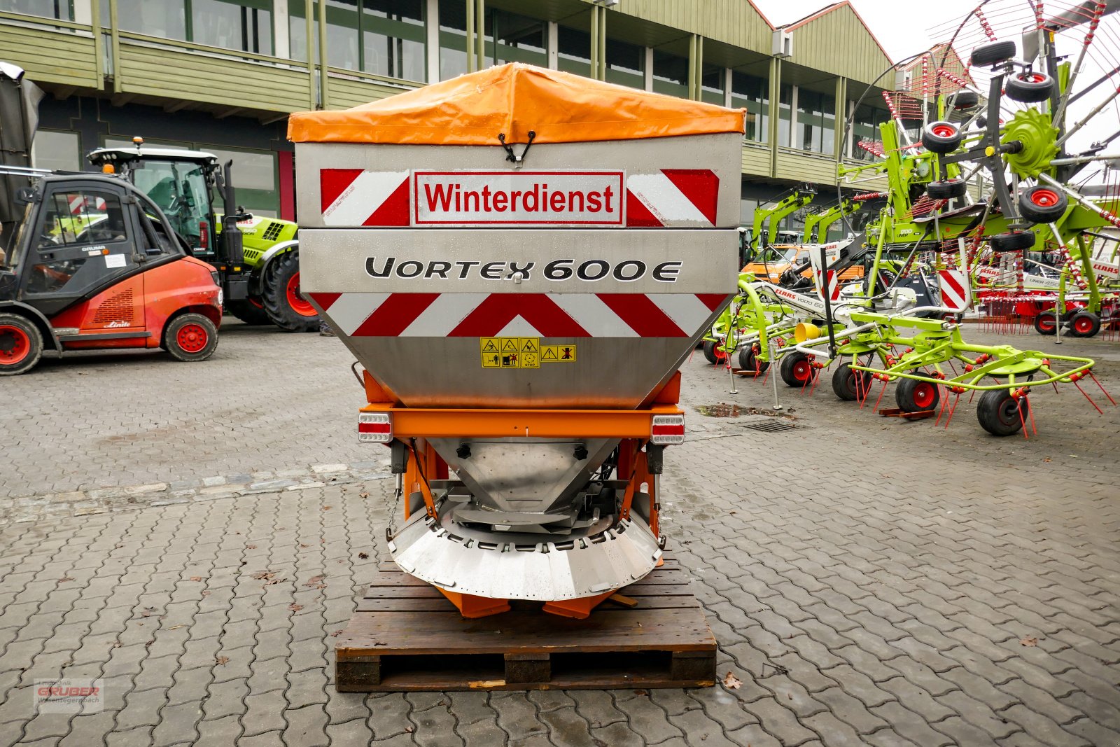 Sandstreuer & Salzstreuer of the type SaMASZ VORTEX 600E, Gebrauchtmaschine in Dorfen (Picture 1)