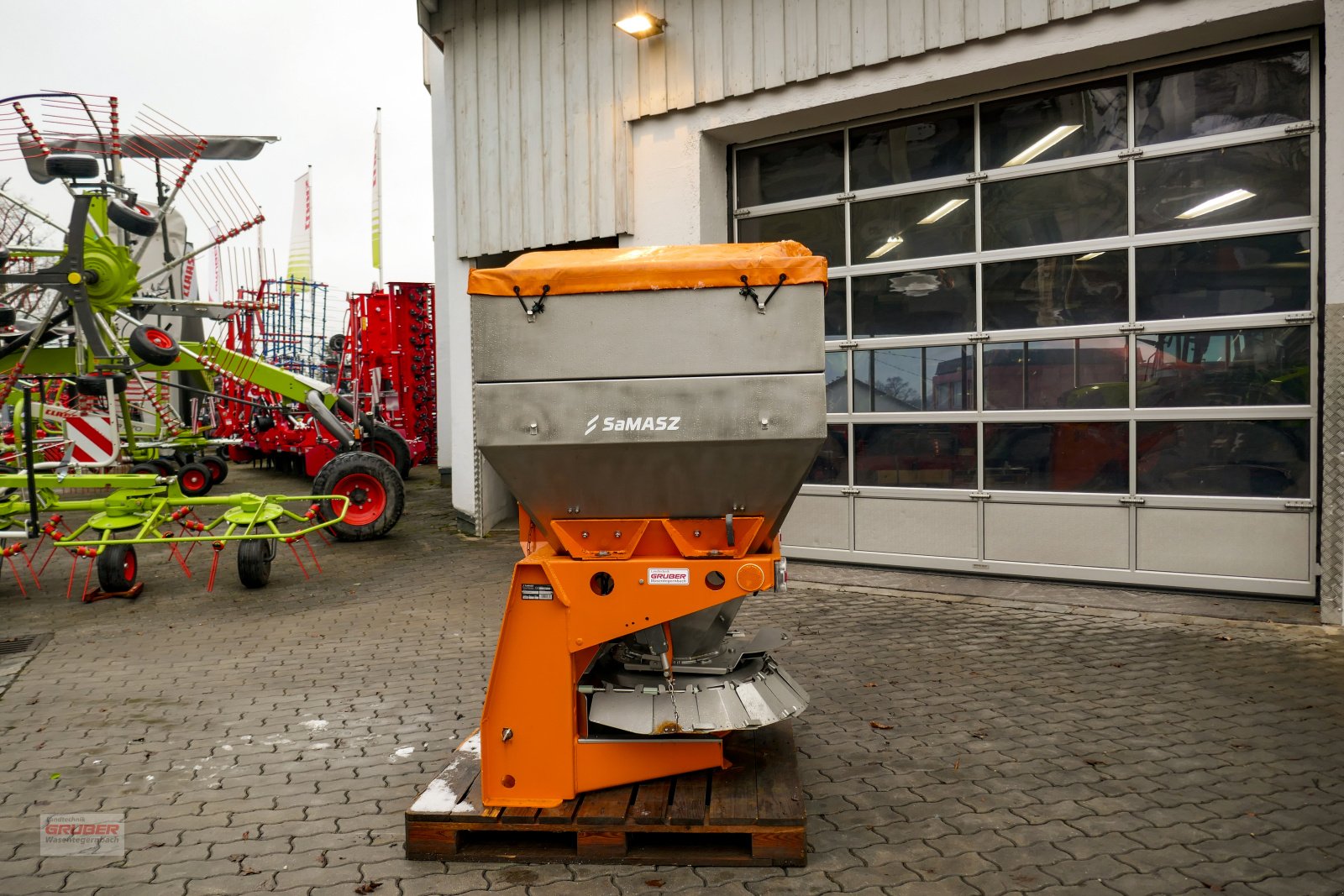 Sandstreuer & Salzstreuer of the type SaMASZ VORTEX 600E, Gebrauchtmaschine in Dorfen (Picture 2)