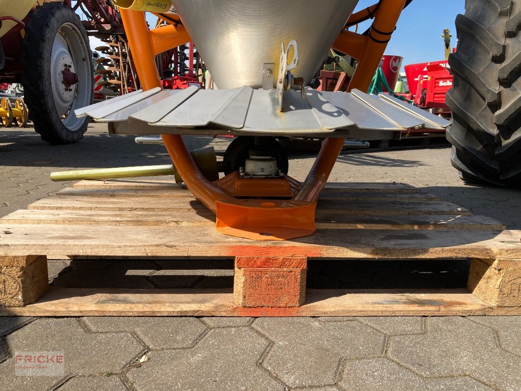 Sandstreuer & Salzstreuer типа Saphir Salzstreuer, Gebrauchtmaschine в Bockel - Gyhum (Фотография 3)