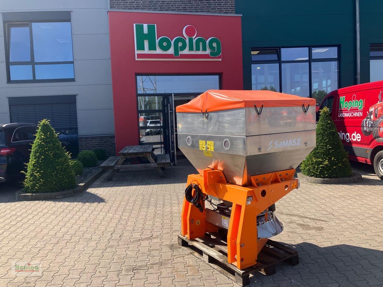 Sandstreuer & Salzstreuer Türe ait Saphir Vortex 600E, Neumaschine içinde Bakum (resim 1)