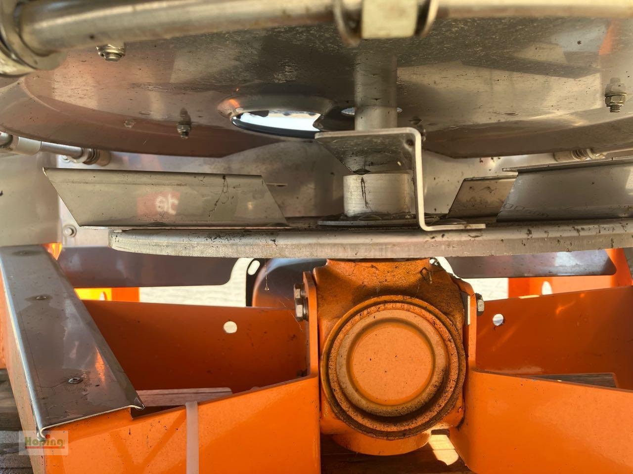 Sandstreuer & Salzstreuer Türe ait Saphir Vortex 600E, Neumaschine içinde Bakum (resim 6)