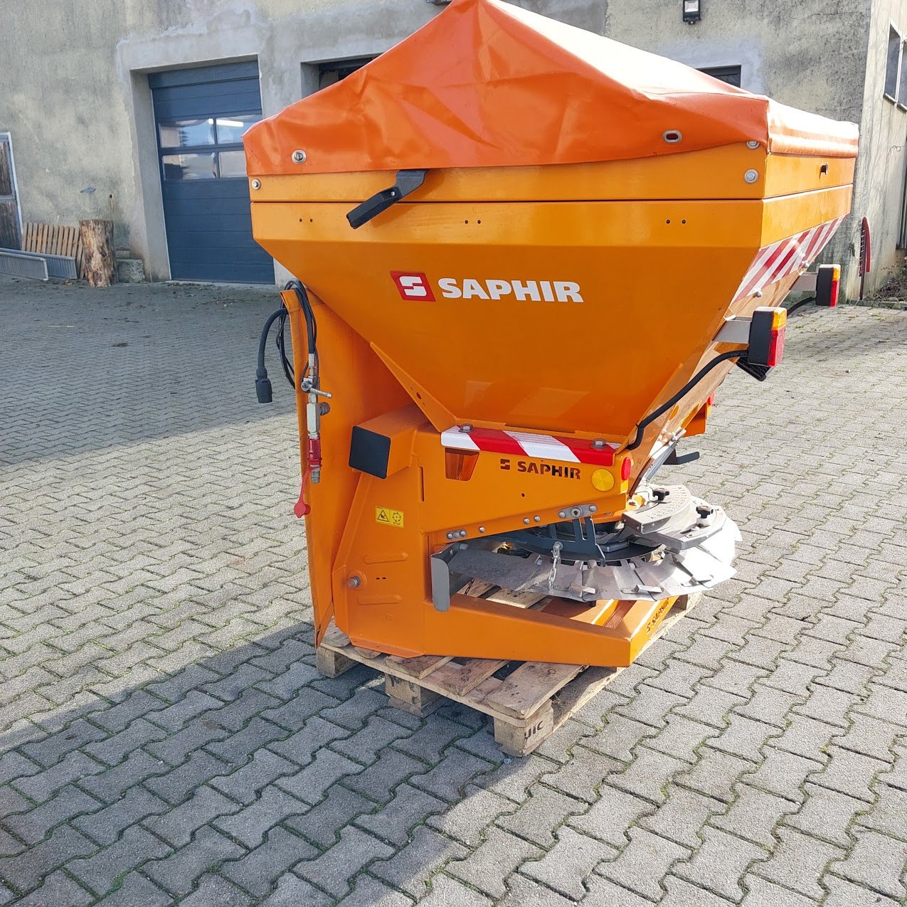 Sandstreuer & Salzstreuer типа Saphir wds 750, Gebrauchtmaschine в Stein (Фотография 3)