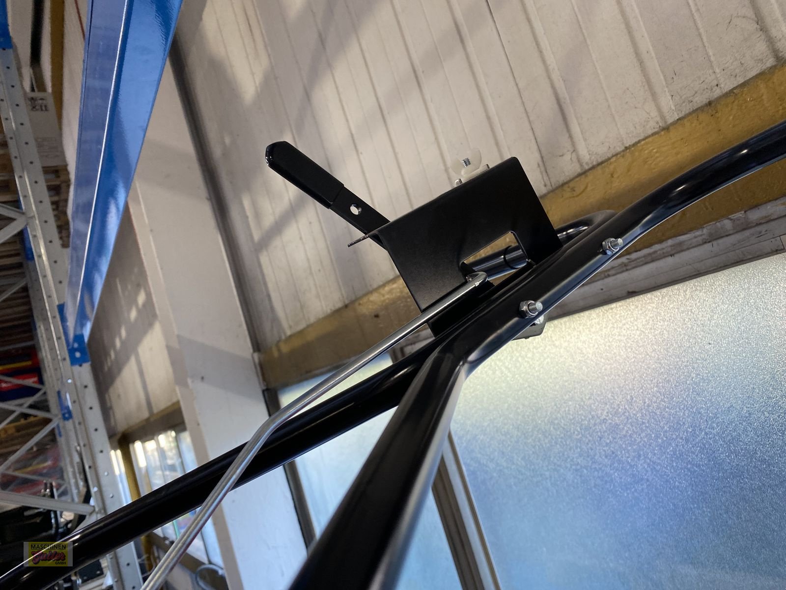 Sandstreuer & Salzstreuer of the type Sonstige AGRI FAB Mechanischisches Streugerät mit Plane, Neumaschine in Kötschach (Picture 2)