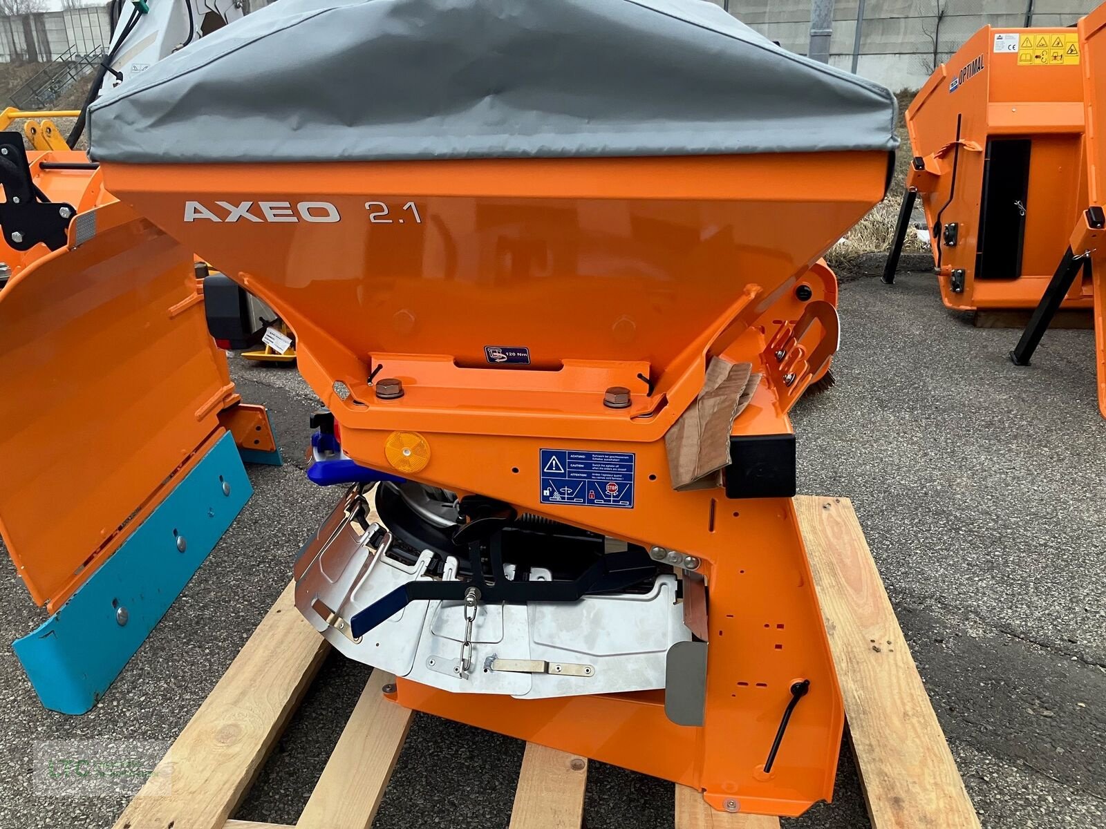Sandstreuer & Salzstreuer типа Sonstige AXEO 2.1 Salzstreuer, Neumaschine в Herzogenburg (Фотография 8)