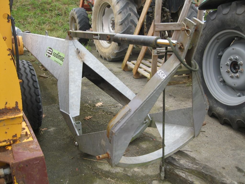 Sandstreuer & Salzstreuer typu Sonstige Broyeur à lisier B 520, Gebrauchtmaschine v BRECE (Obrázek 2)