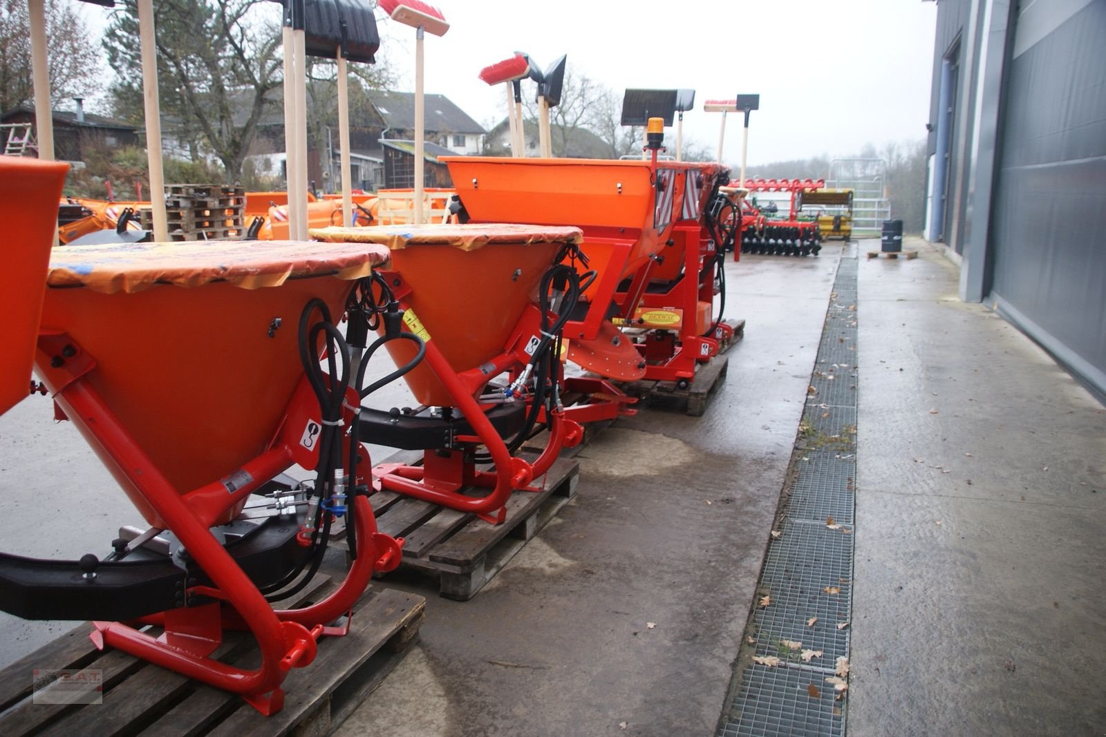 Sandstreuer & Salzstreuer des Typs Sonstige Dexwal Salz und Splitstreuer 200-400 lt-NEU, Neumaschine in Eberschwang (Bild 31)