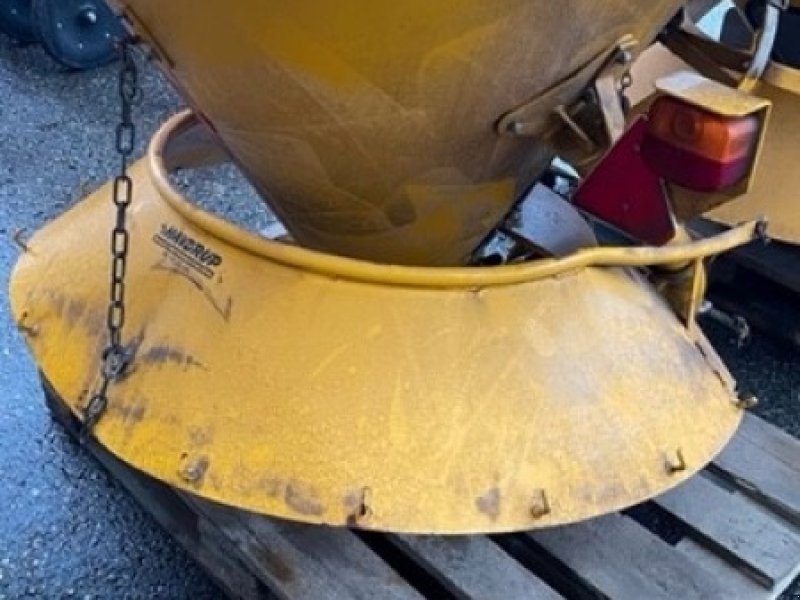 Sandstreuer & Salzstreuer of the type Sonstige FS 220 Fin Bøgballe, Gebrauchtmaschine in Sakskøbing (Picture 1)