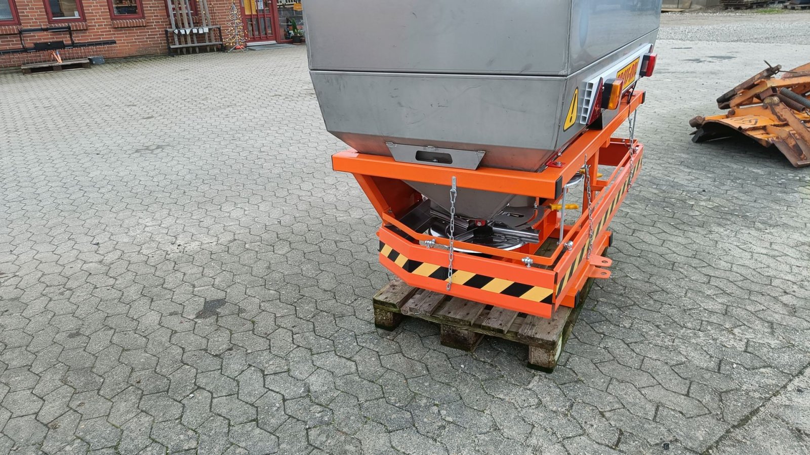 Sandstreuer & Salzstreuer of the type Sonstige Grass-Rol 1.000L.  Saltspreder, Gebrauchtmaschine in Egtved (Picture 3)