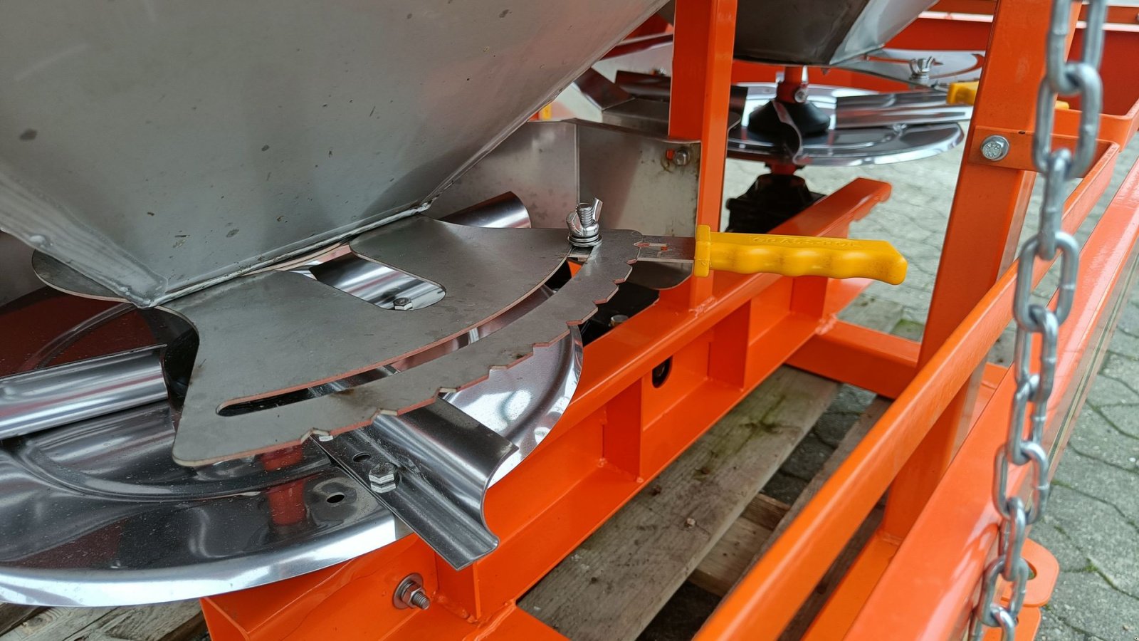 Sandstreuer & Salzstreuer of the type Sonstige Grass-Rol 1.000L.  Saltspreder, Gebrauchtmaschine in Egtved (Picture 4)