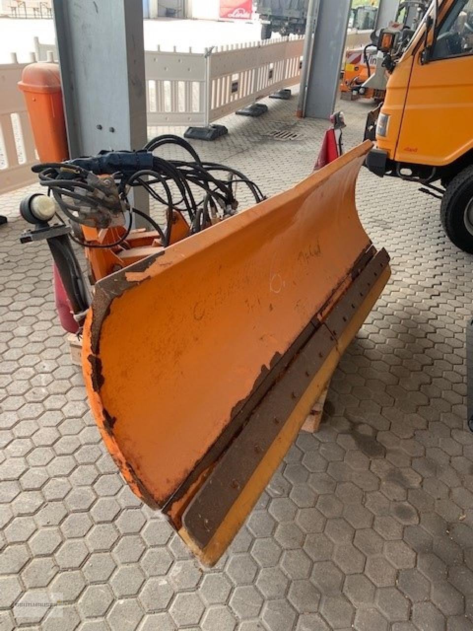 Sandstreuer & Salzstreuer от тип Sonstige HEN Schneepflug PF 50-240, Gebrauchtmaschine в Hagelstadt (Снимка 3)