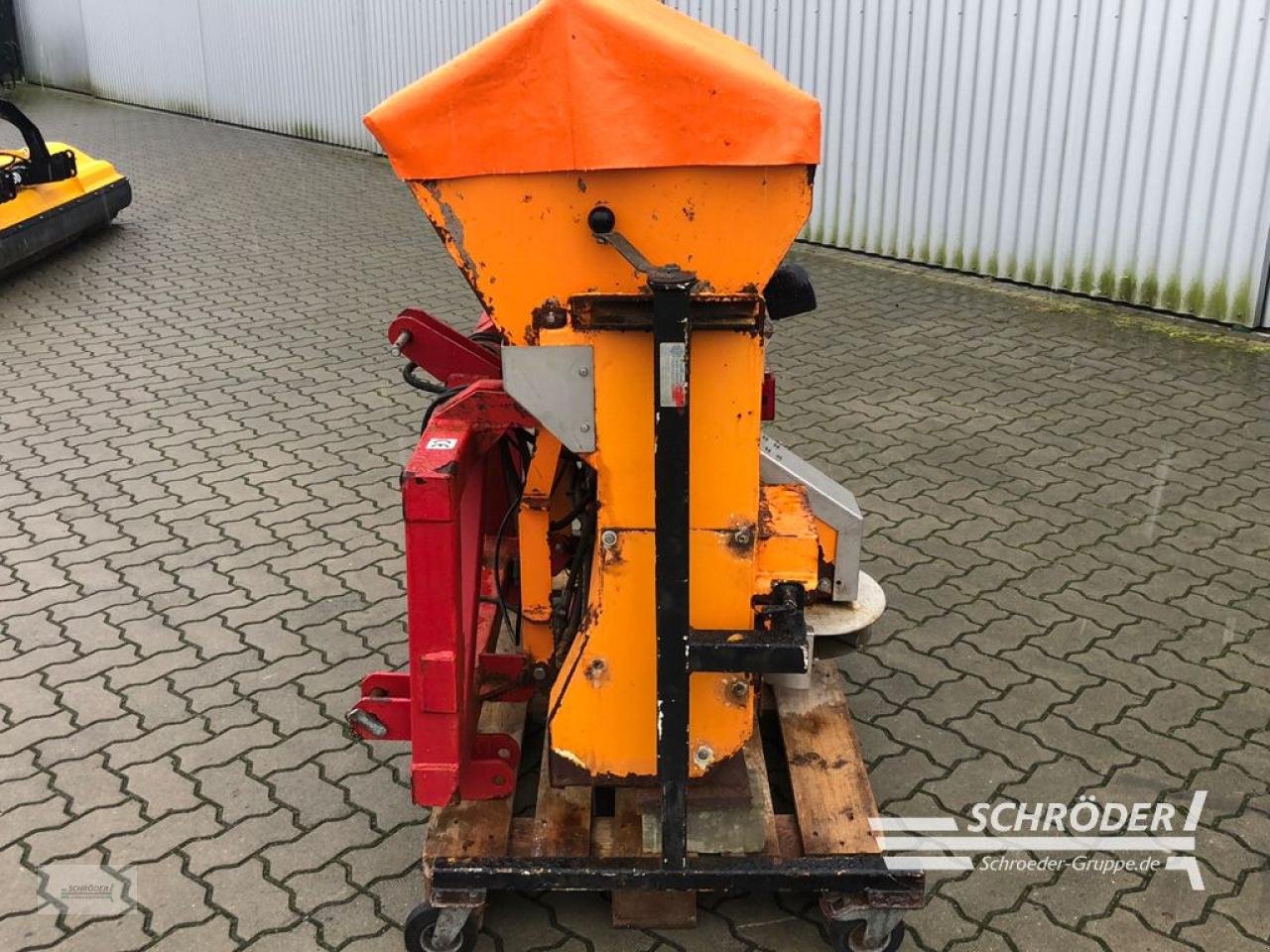 Sandstreuer & Salzstreuer of the type Sonstige KIF KOMBI HECKANBAUSTREUER 300 L, Gebrauchtmaschine in Wildeshausen (Picture 5)
