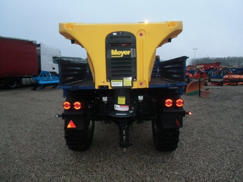 Sandstreuer & Salzstreuer of the type Sonstige Meyer sneeuwschuiven en zoutstrooiers, Neumaschine in Goudriaan (Picture 2)